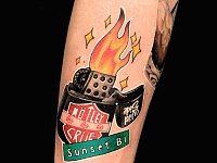 Тату зажигалка на руке