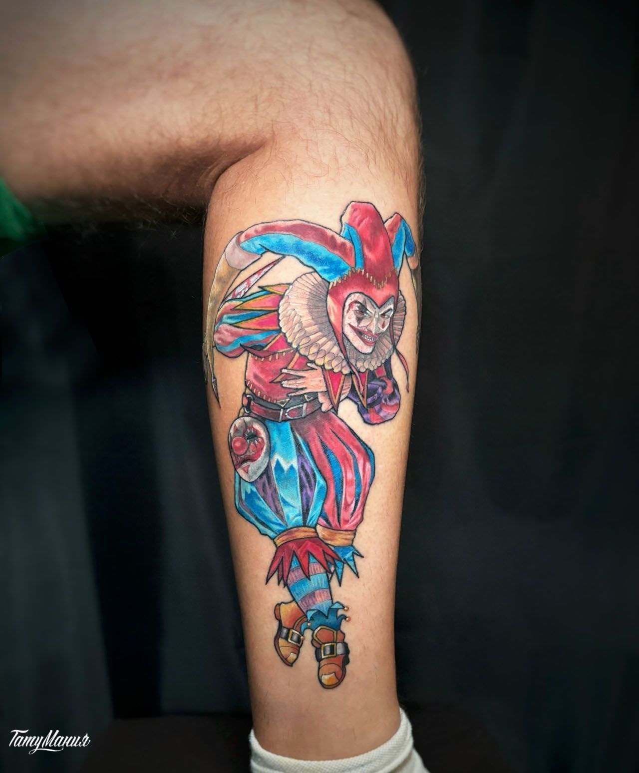 Тату шут на ноге