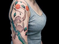 Тату обезьянка на дереве