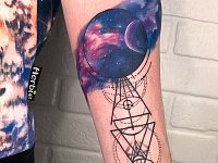 Тату космос и геометрия
