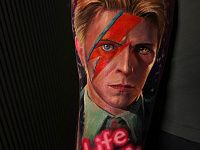 Тату Девид Боуи