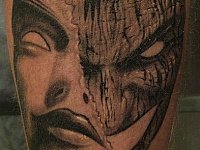 Тату Маски на руке