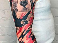Тату рукав треш-полька с собакой