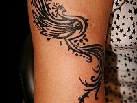 Татуировка черная птица