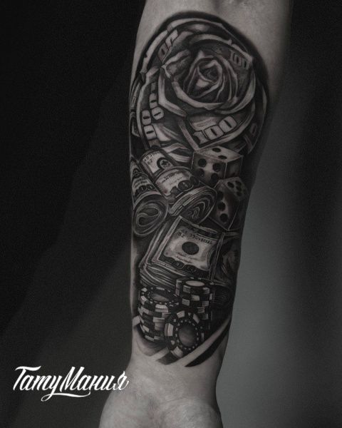 Тату роза,доллары и фишки