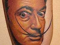 Тату портрет Дали