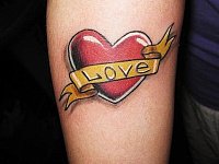 Маленькая татуировка сердце