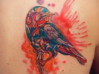 Татуировка птица Эбби Даймонд